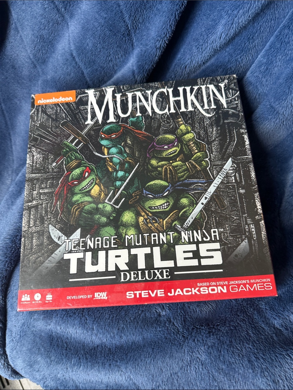 Munchkin Teenage Mutant Ninja Turtles Deluxe Board Game - Black